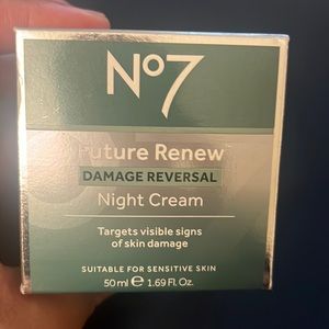 No 7 Future Renew Damage Reversal Night Cream
